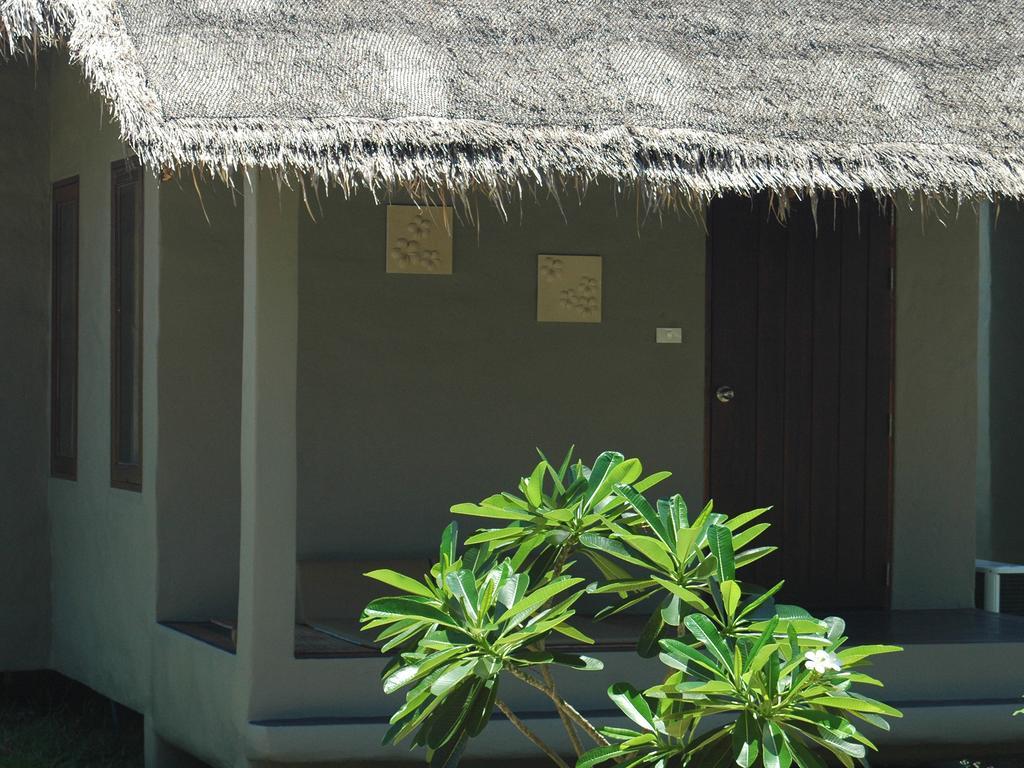 Hutcha Resort Mae Nam Exterior foto